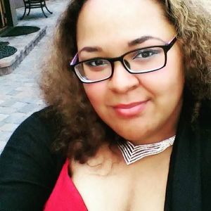 Meet your Posher, Whitney